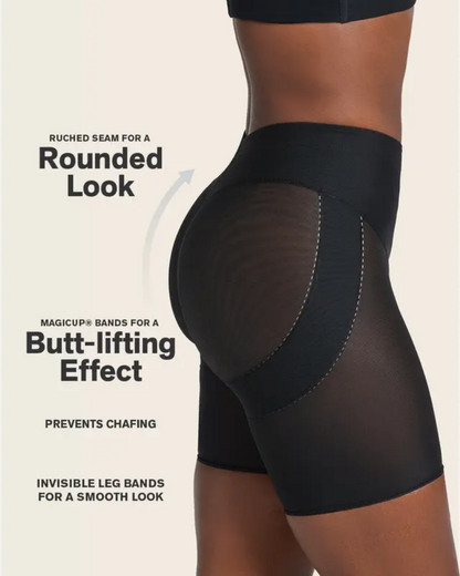 High-waisted shaping shorts with pleated center seam and elastic band